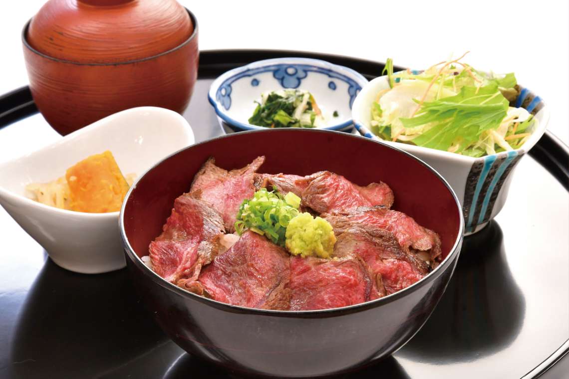 国産牛飯ランチ
