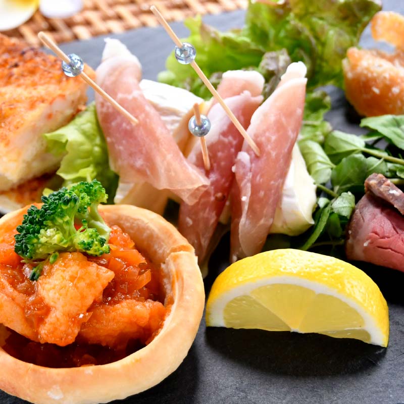 多彩なオリジナル牡蠣料理