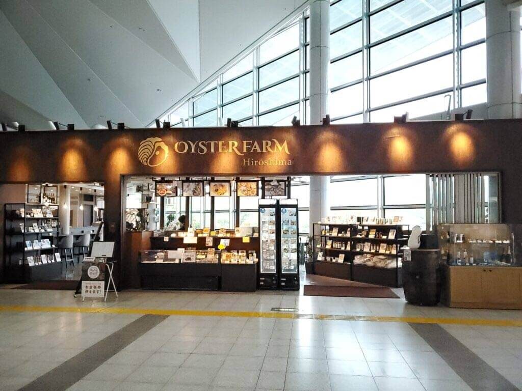 ホラン千秋さんと滝沢カレンさんが来店されたかなわの広島空港内にあるOYSTER FARM Hiroshima