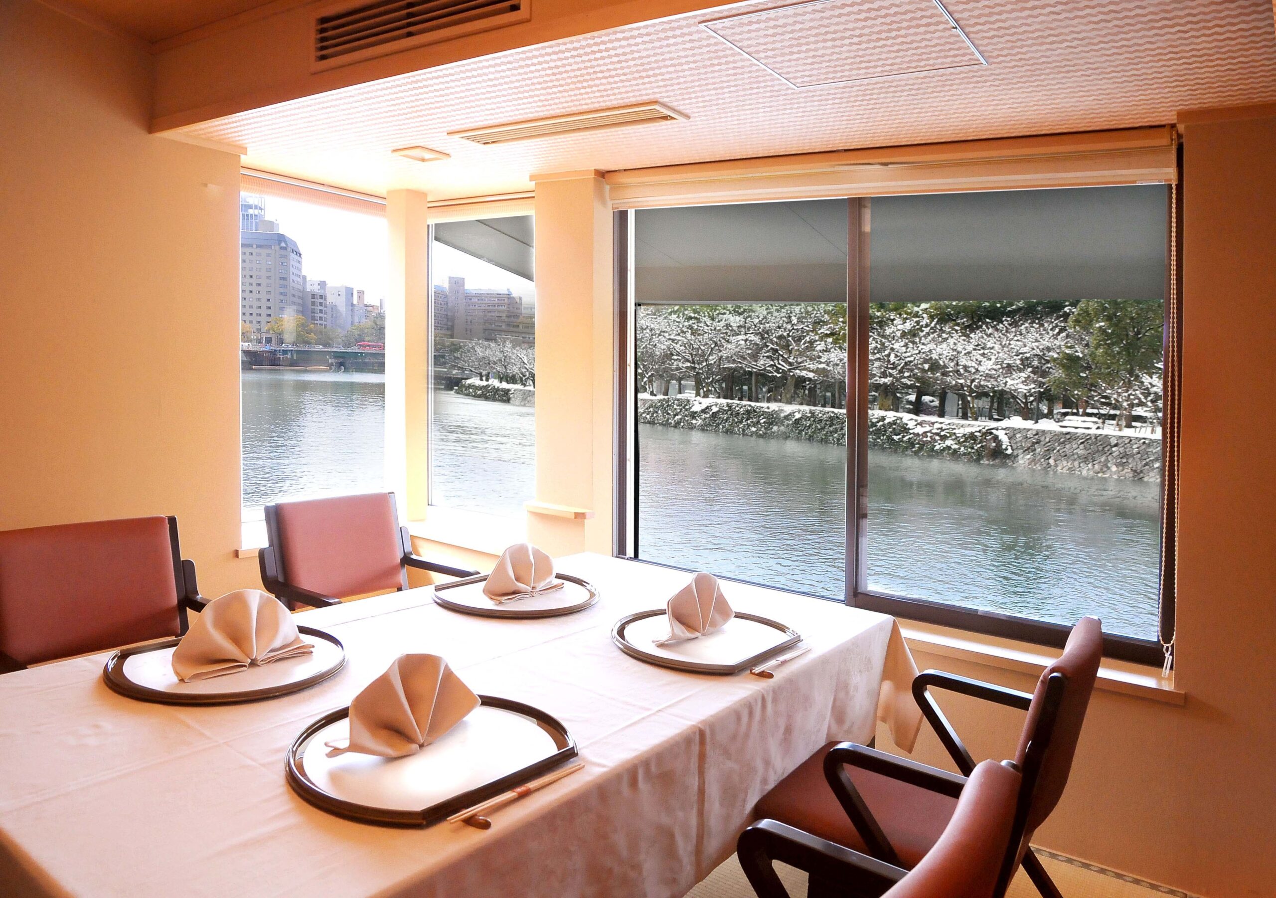 かき船かなわ 和久