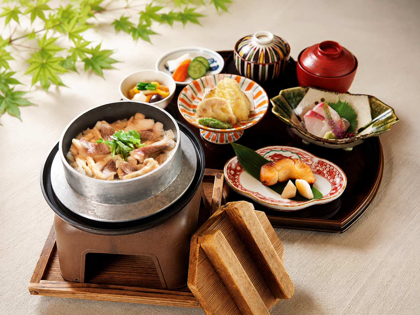 【ランチタイム限定】釜めし御膳